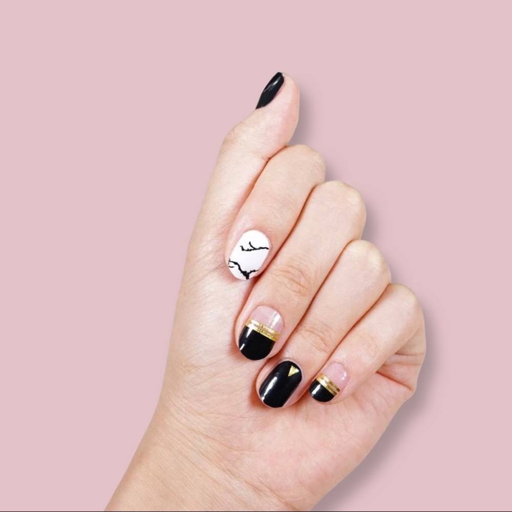 🌸3 /15 Nail Wrap Strip, Self Adhesive Nail polish Wrap white black gold